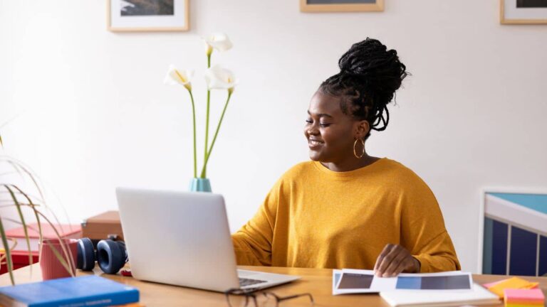 How iQ Academy’s Flexible Payment Plans Make Education Affordable for Working Professionals